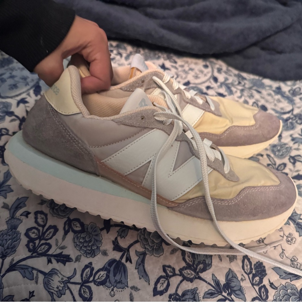New Balance Cream and Gray Women's Sneakers